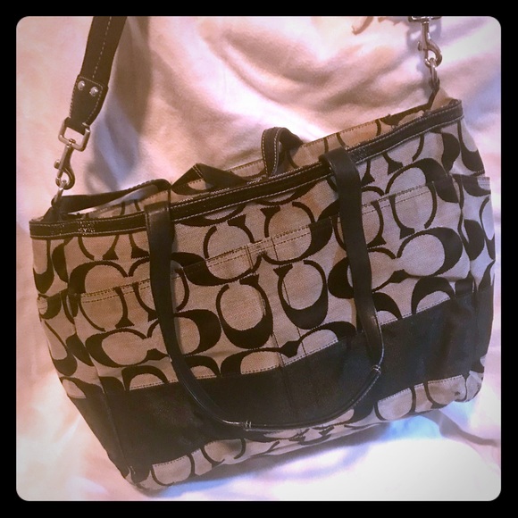Coach diaper bag - Picture 1 of 3